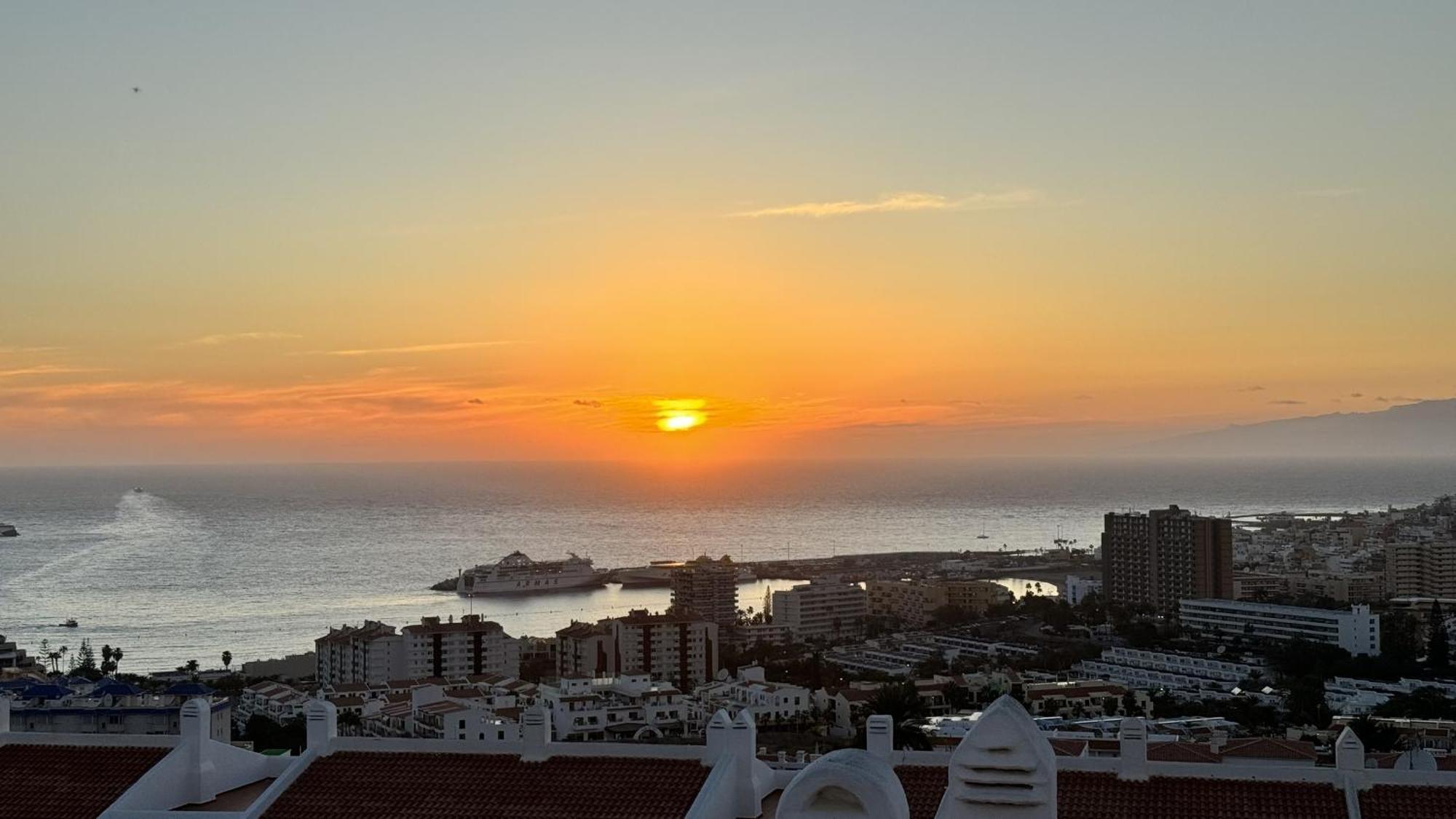 Cozy Port Royal Margot Sunset View Home By Lovetenerife Los Cristianos  Exterior photo