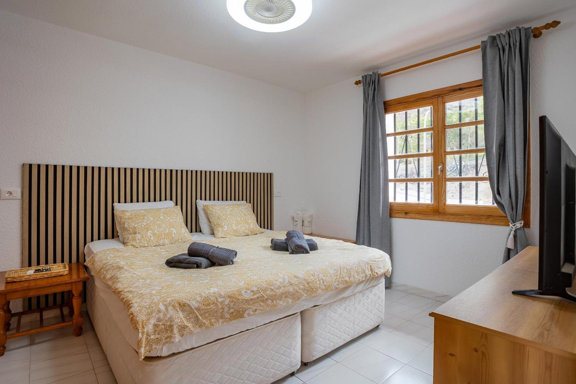 Cozy Port Royal Margot Sunset View Home By Lovetenerife Los Cristianos  Exterior photo